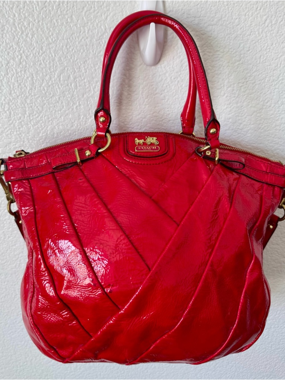 Coach Red Punch Patent Leather Madison Lindsey Satchel Bag F220-21299